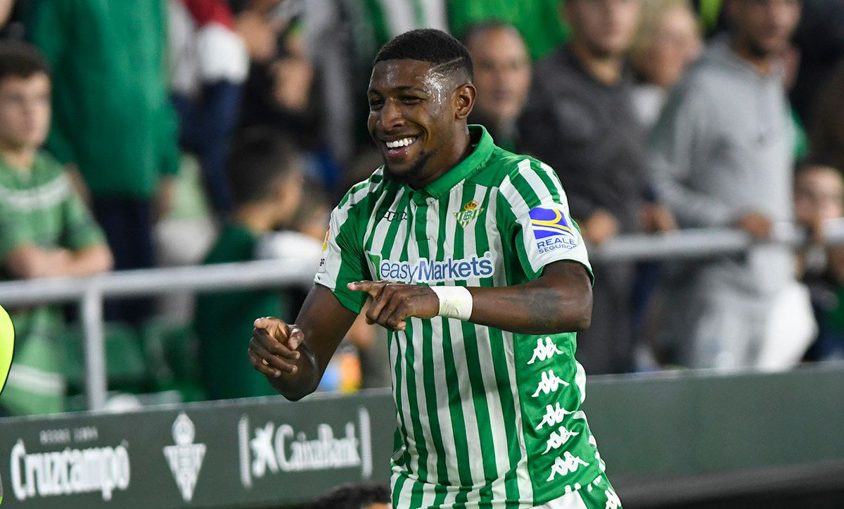  Emerson Royal celebra su gol en el Betis-Celta.
