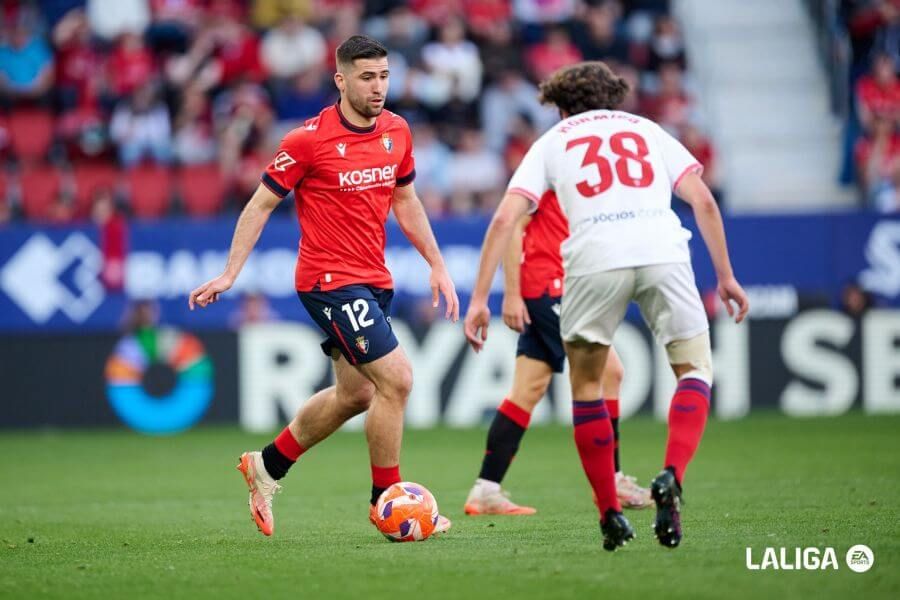  Jesús Areso ante el Sevilla en El Sadar.