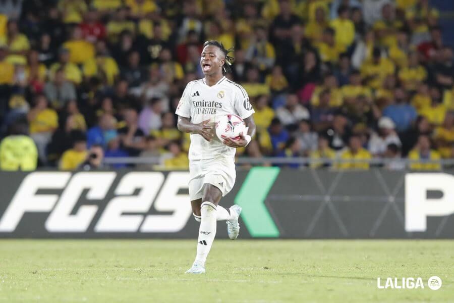 Vinicius tras marcar su gol de penalti ante Las Palmas.