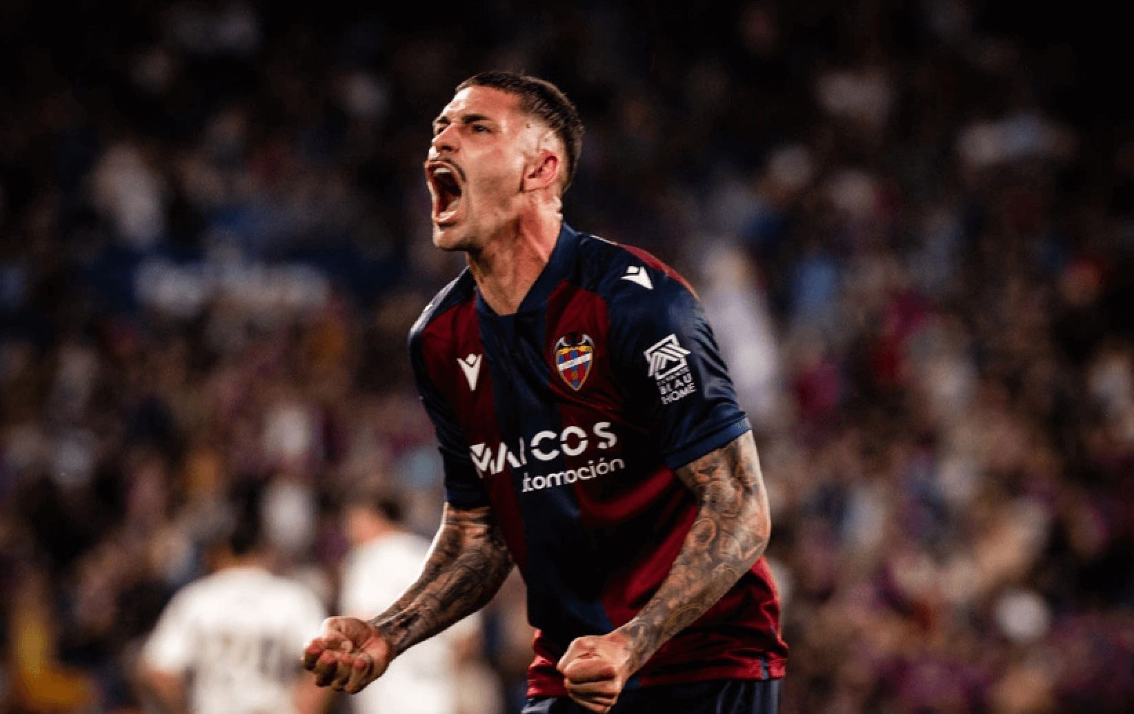 El Levante UD se aferra a Primera