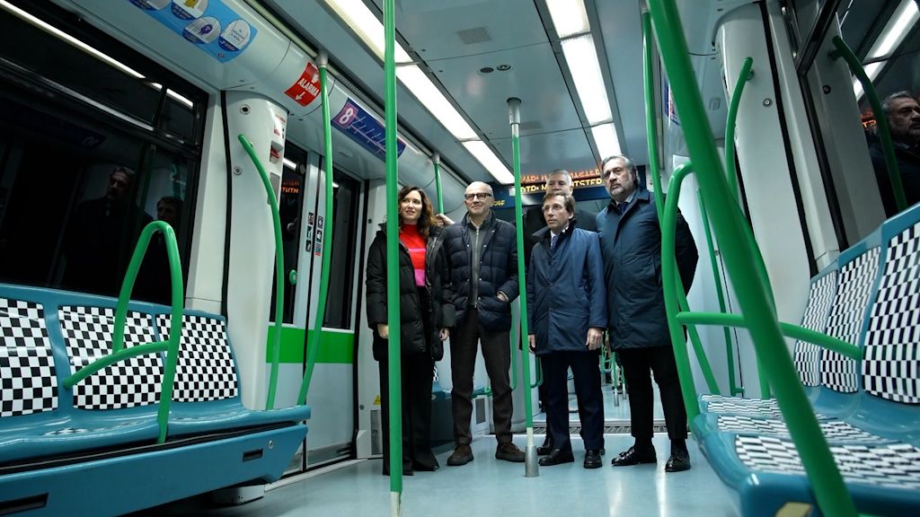  El metro de Madrid se viste de gala para la F1