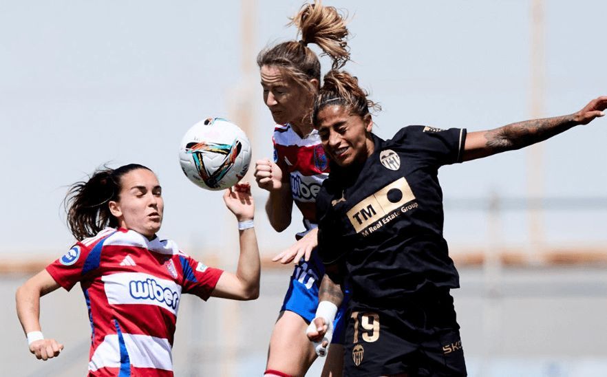 El Valencia CF Femenino se deja remontar