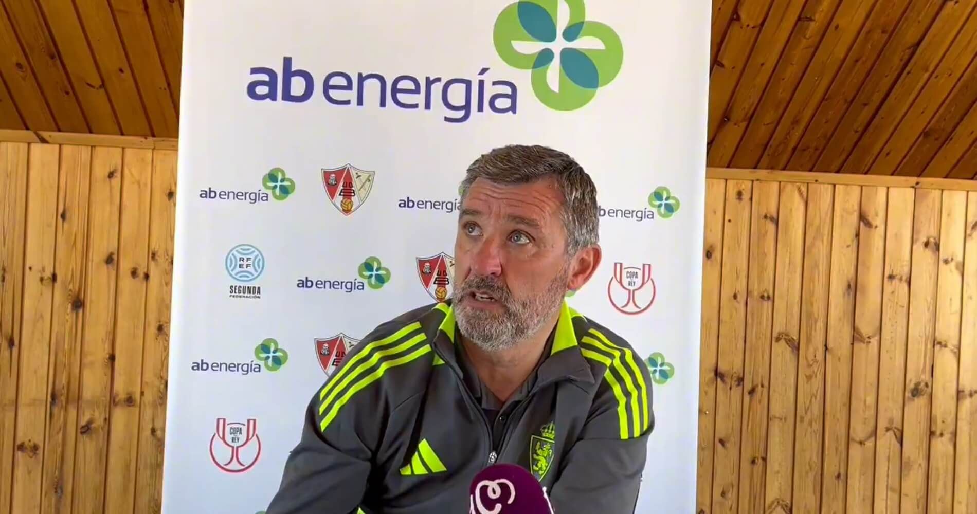 Emilio Larraz, técnico del Deportivo Aragón.