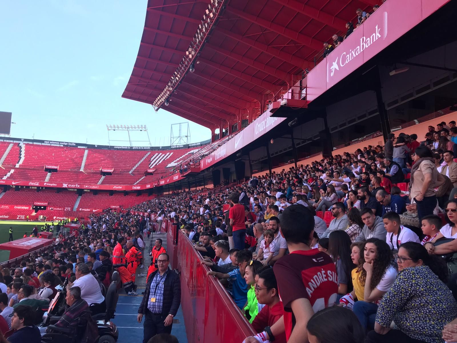  Entrenamiento del Sevilla a puerta abierta de hace varias temporadas.