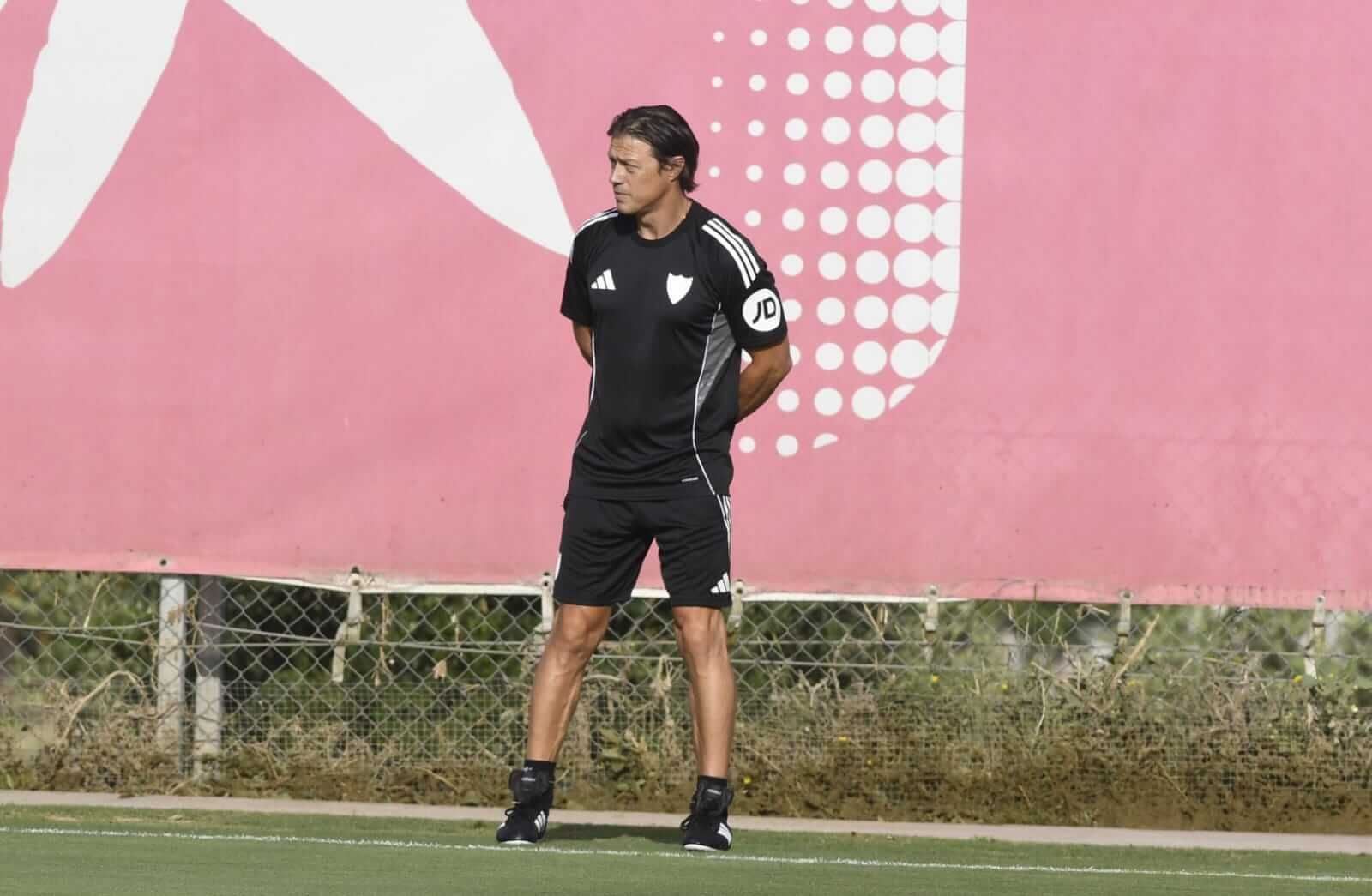  Matías Almeyda, en el primer entrenamiento de la pretemporada del Sevilla FC.