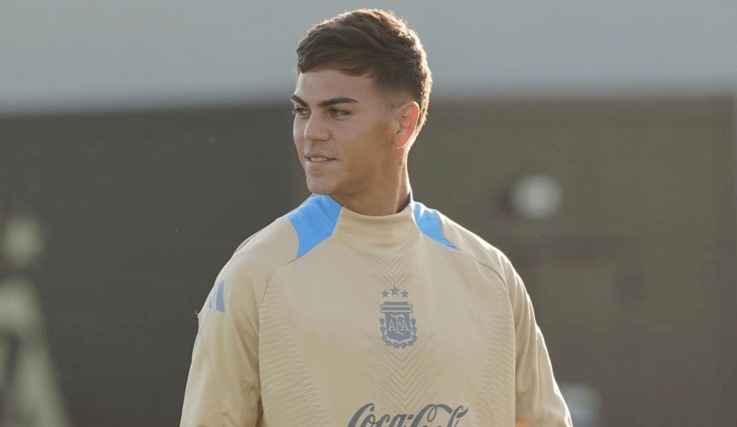  Enzo Barrenechea, con Argentina