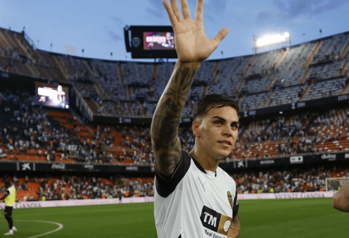 Enzo Barrenechea se despide de Mestalla