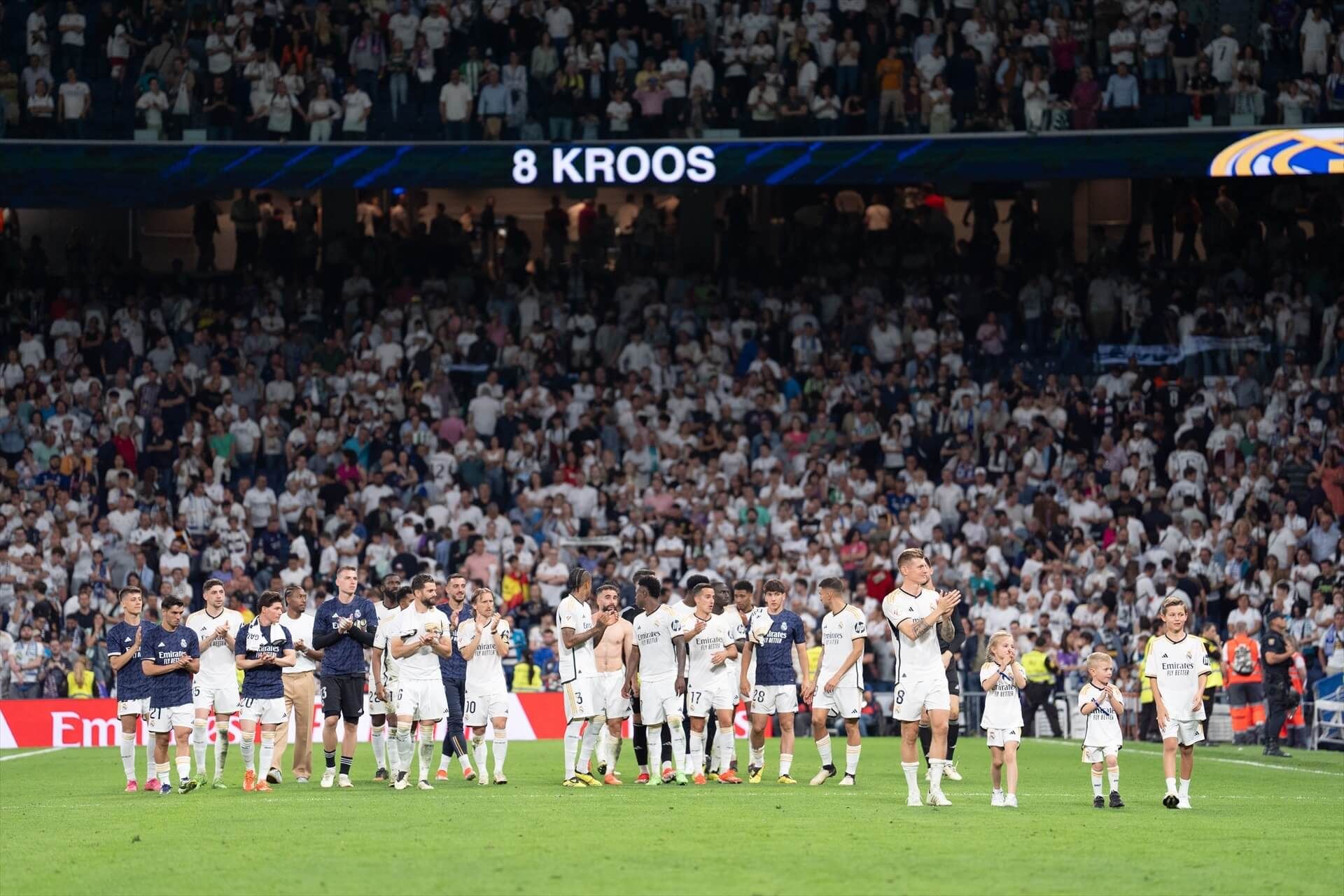 Toni Kroos, en su despedida en el Santiago Bernabéu