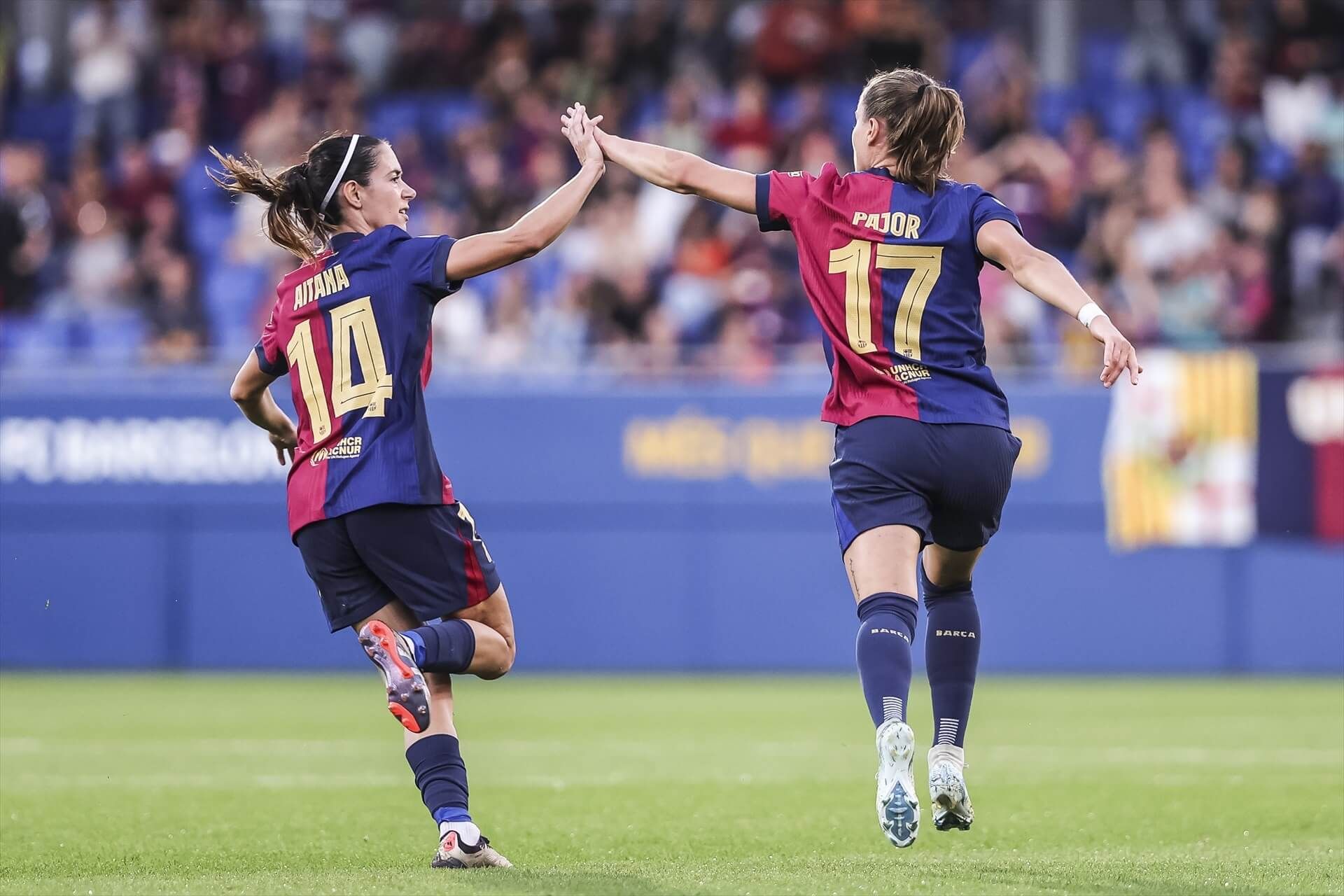 Aitana Bonmati y Ewa Pajor en el Barça - Espanyol