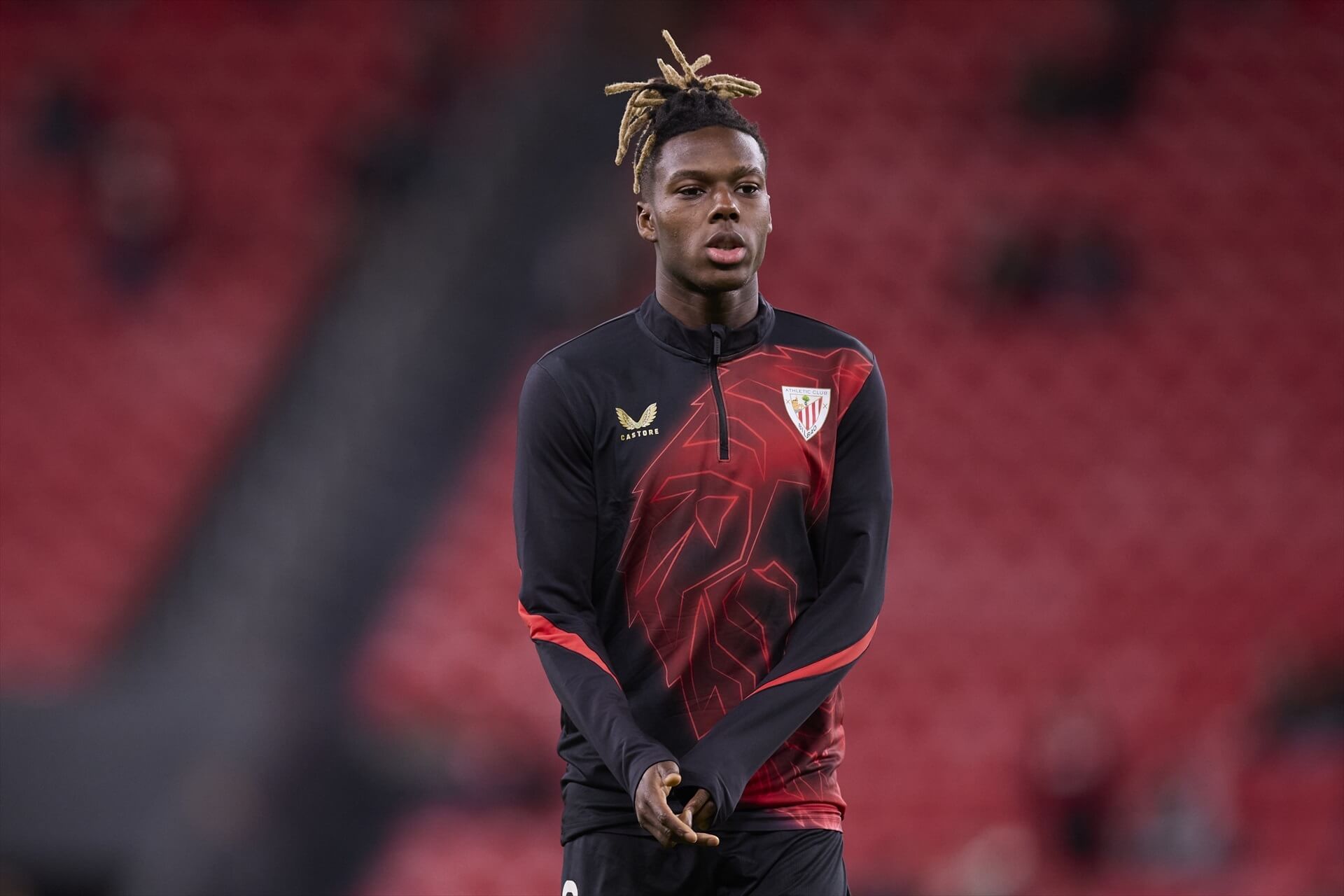 europapress_6488101_nico_williams_of_athletic_club_looks_on_prior_to_the_europa_league.jpg