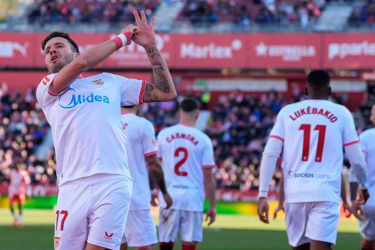  Saúl Ñíguez celebra su gol en el Girona-Sevilla.