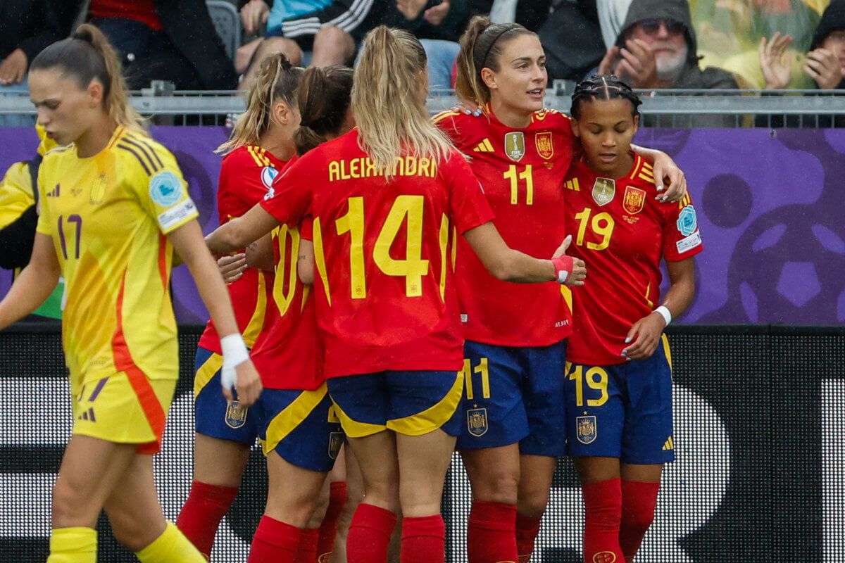 Alexia Putellas celebra uno de sus goles en el España-Bélgica.