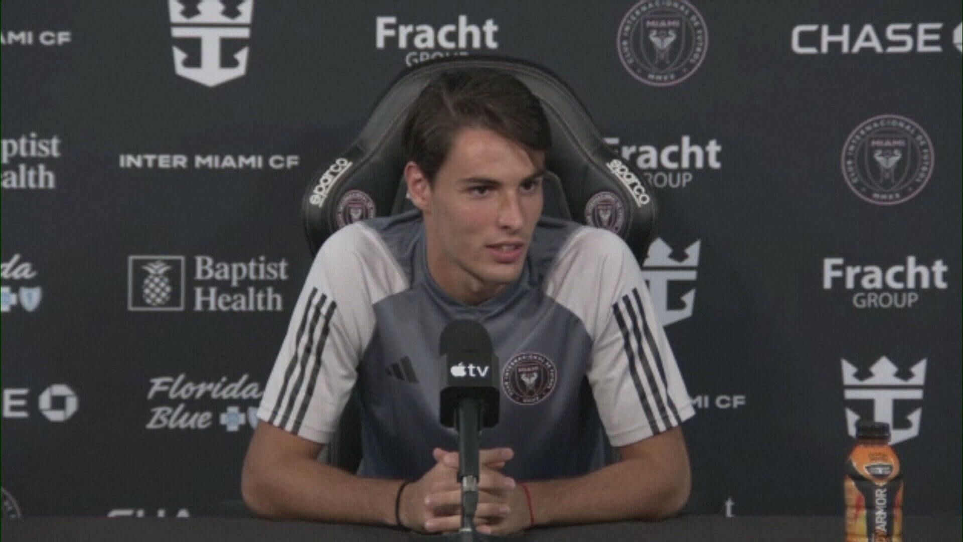 Federico Redondo durante su presentación. (Fuente: SNTV)