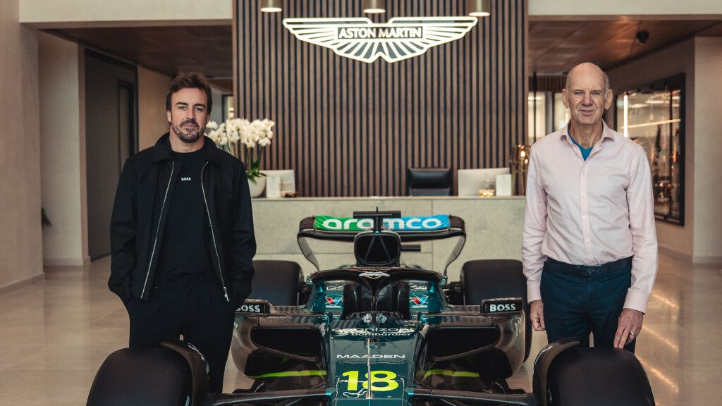 Fernando Alonso y Adrian Newey (Fuente: Aston Martin)