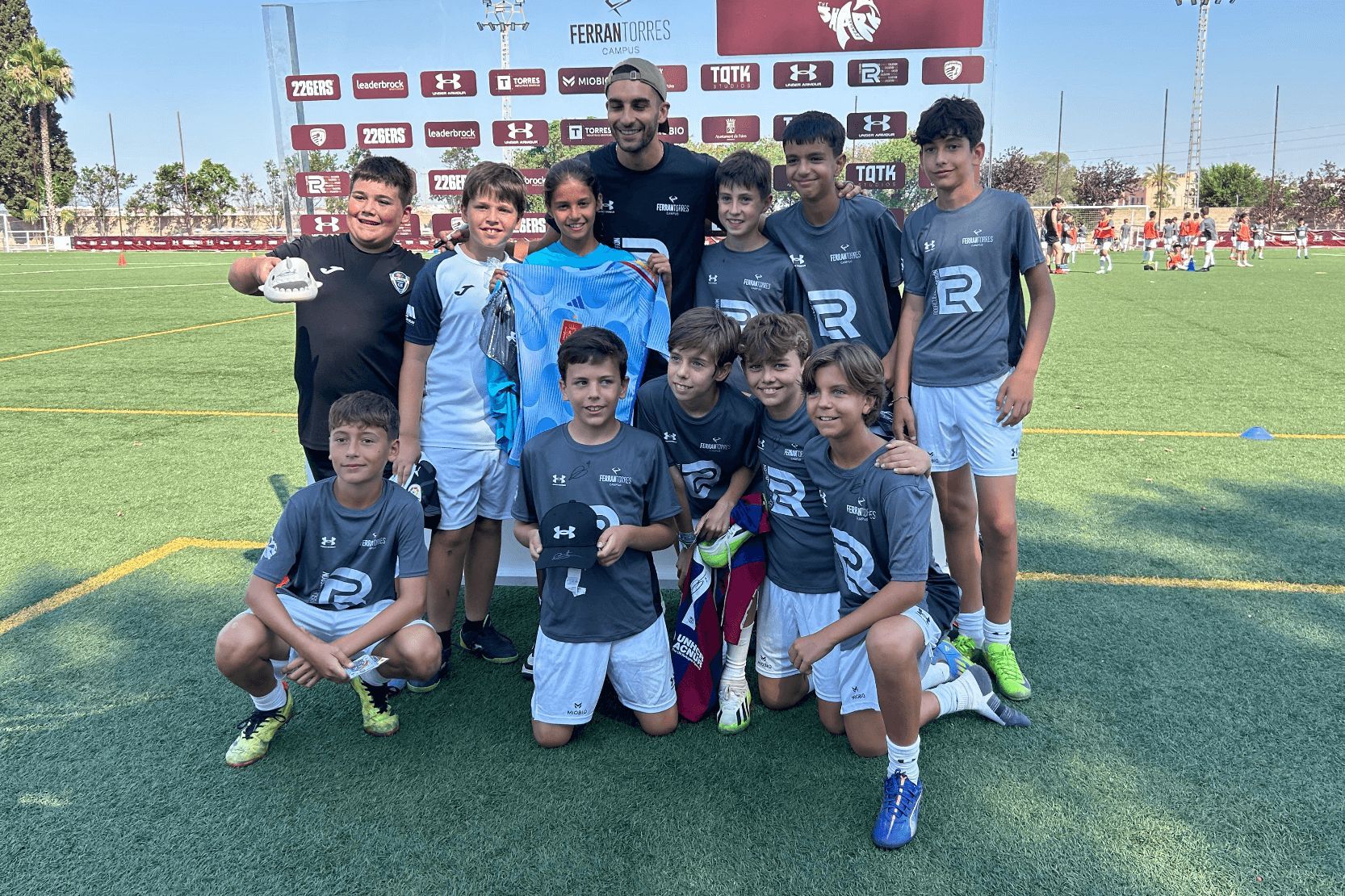  Ferran Torres en su campus