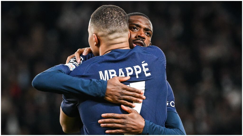  Kylian Mbappé y Ousmane Dembelé.
