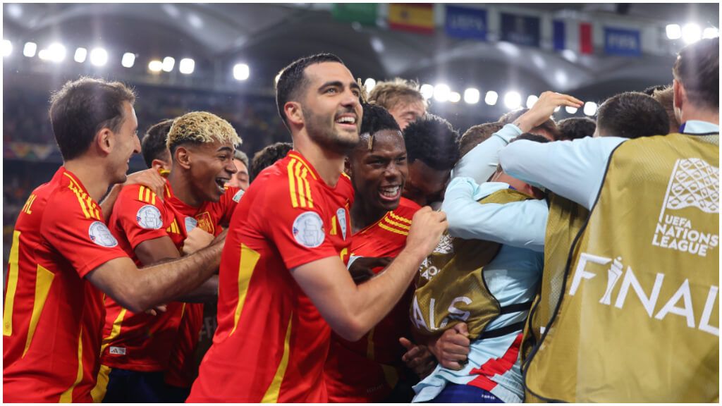 La selección española celebrando el pase a la final de la UEFA Nations League.
