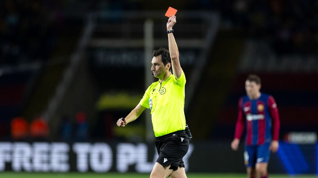  De Burgos Bengoetxea en un partido de la liga (Cordon Press)