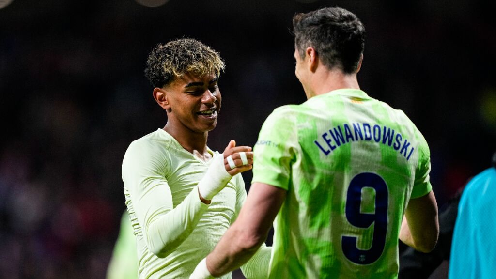  Lamine Yamal y Lewandowski ante el Atlético (Europa Press)