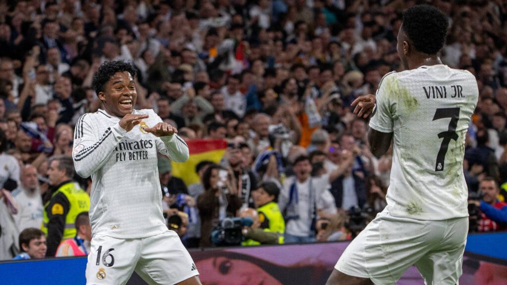  Vinícius y Endrick celebrando un gol en un partido (Cordon Press)