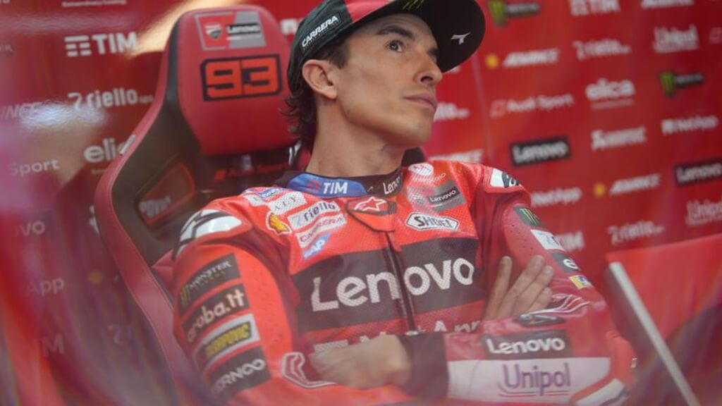  Marc Márquez, durante la temporada 2025 en el box de Ducati.