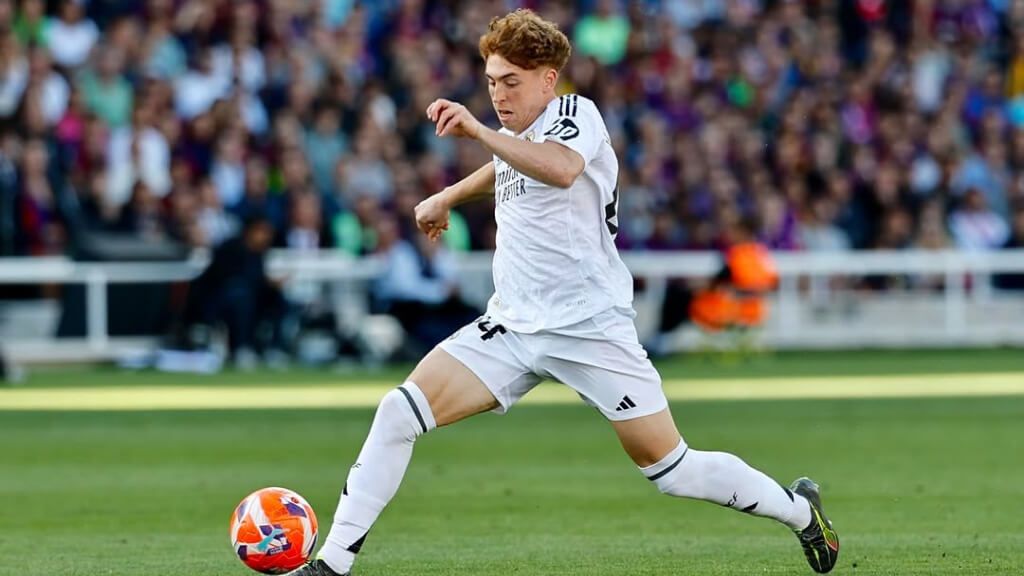  Víctor Muñoz en su debut con el Real Madrid (@victormunoz.7)