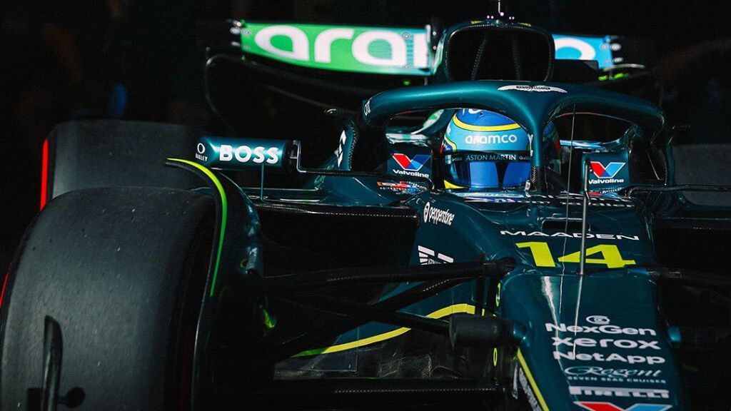  Fernando Alonso, en el Gran Premio de Imola.