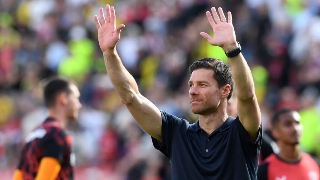  Xabi Alonso despidiéndose del Bayer Leverkusen (Cordon Press)