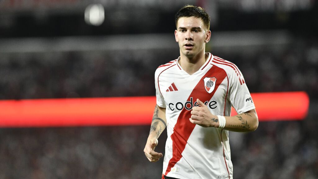  Franco Mastantuono jugando en River Plate (Cordon Press)