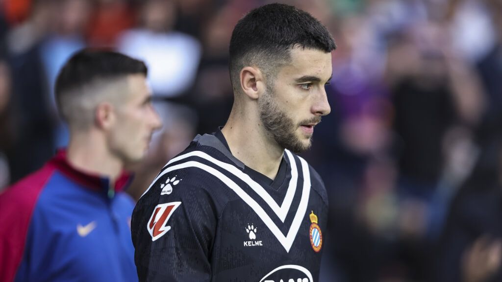  Joan García, en un partido contra el FC Barcelona