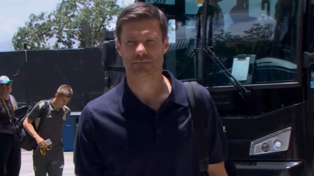  Xabi Alonso podría contar con David Alaba para su Real Madrid (captura: DAZN).