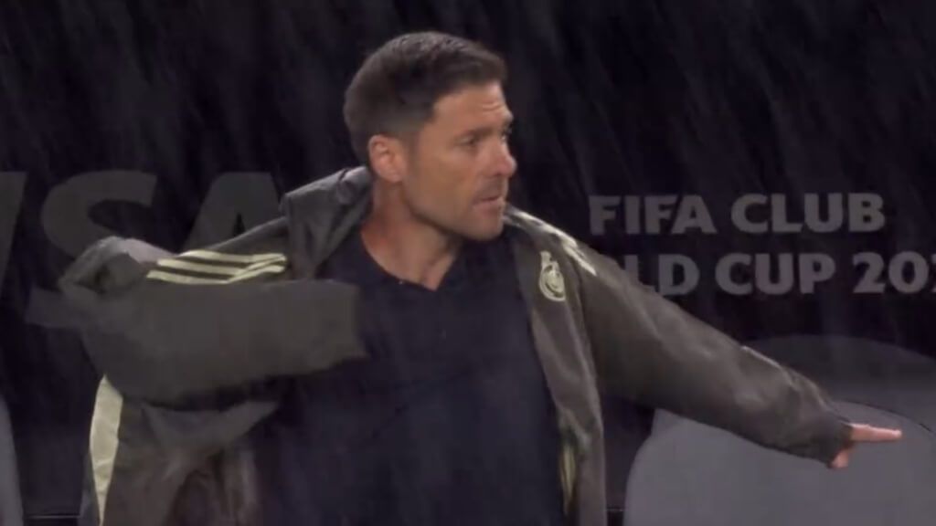  Xabi Alonso ha conseguido ilusionar a aficionados como DjMariiO (captura DAZN).