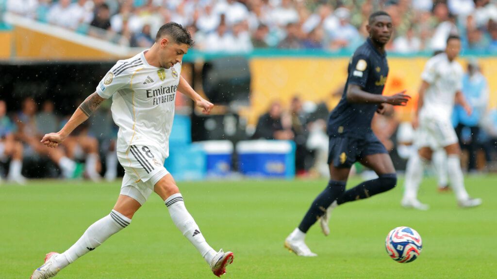  Fede Valverde, durante el Real Madrid-Juventus (foto: Cordon Press).