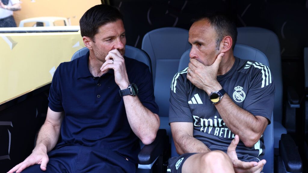  Xabi Alonso en un partido con el Real Madrid (Cordon Press)