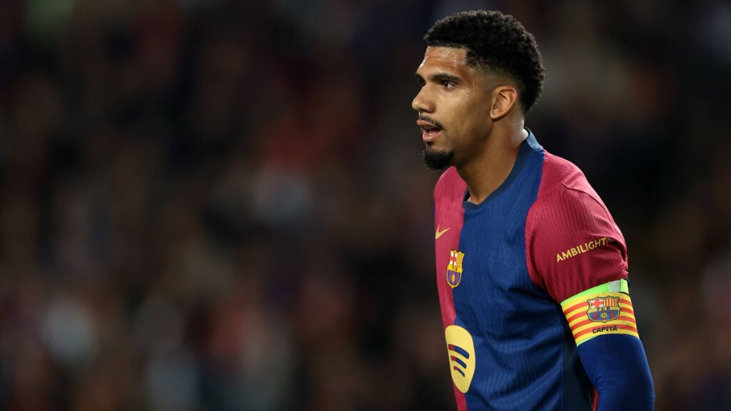  Ronald Araujo en el FC Barcelona (Cordon Press)