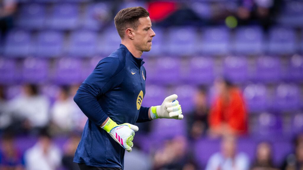 Marc-André Ter Stegen podría perder su lugar como primer portero con Wojciech Szczesny (foto: FCB X).