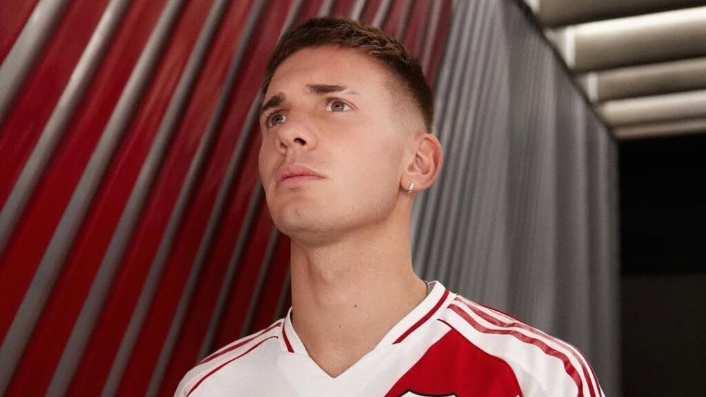  Franco Mastantuono vistiendo la camiseta de River Plate (Cordon Press).