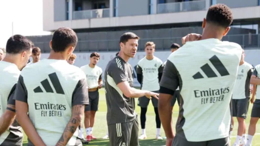  Entrenamiento del Real Madrid con Xabi Alonso (Real Madrid)