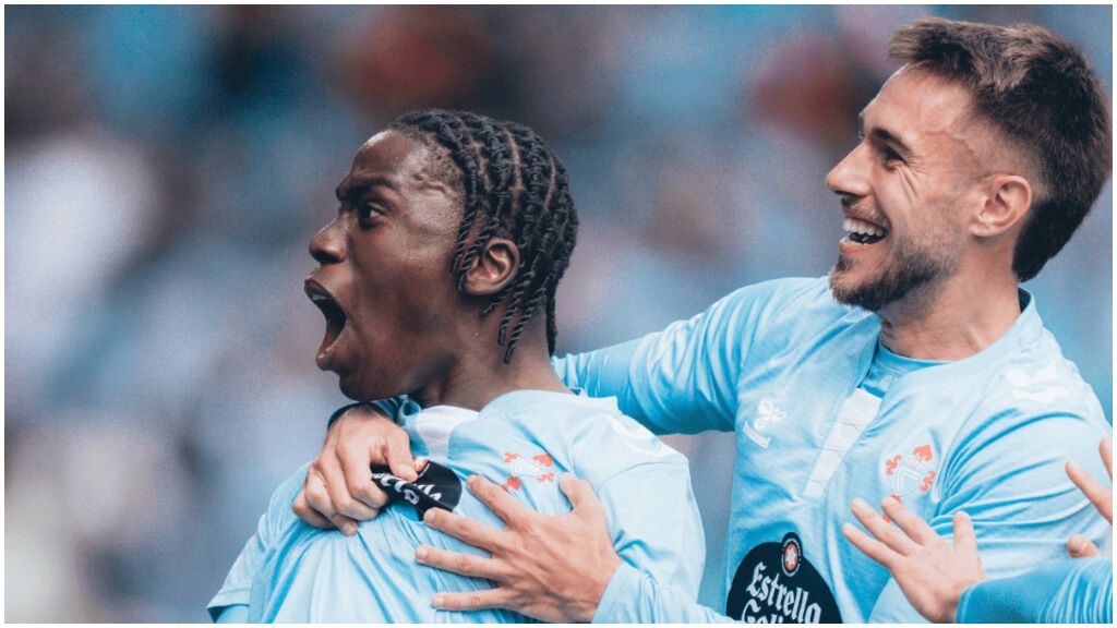  Ilaix Moriba y Óscar Mingueza.