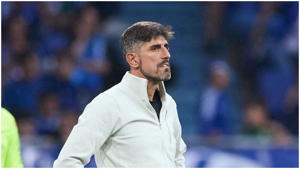  Veljko Paunović, durante la final del playoff ante el Mirandés.