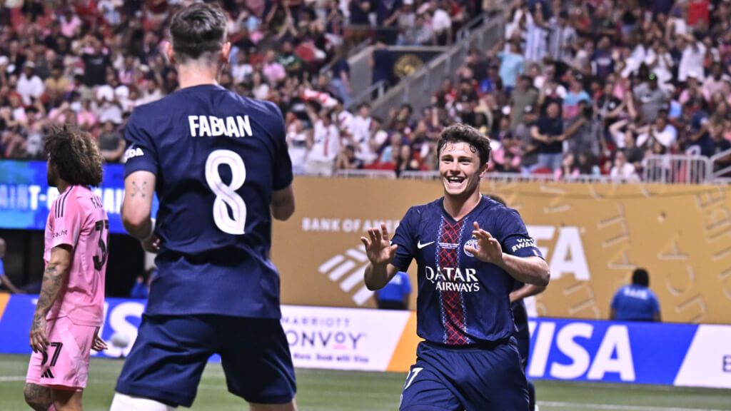  Celebración de uno de los goles del PSG (X)