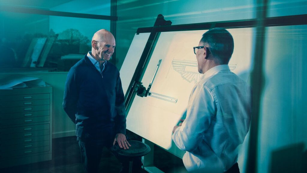 Adrian Newey, trabajando ya en la fábrica de Aston Martin.