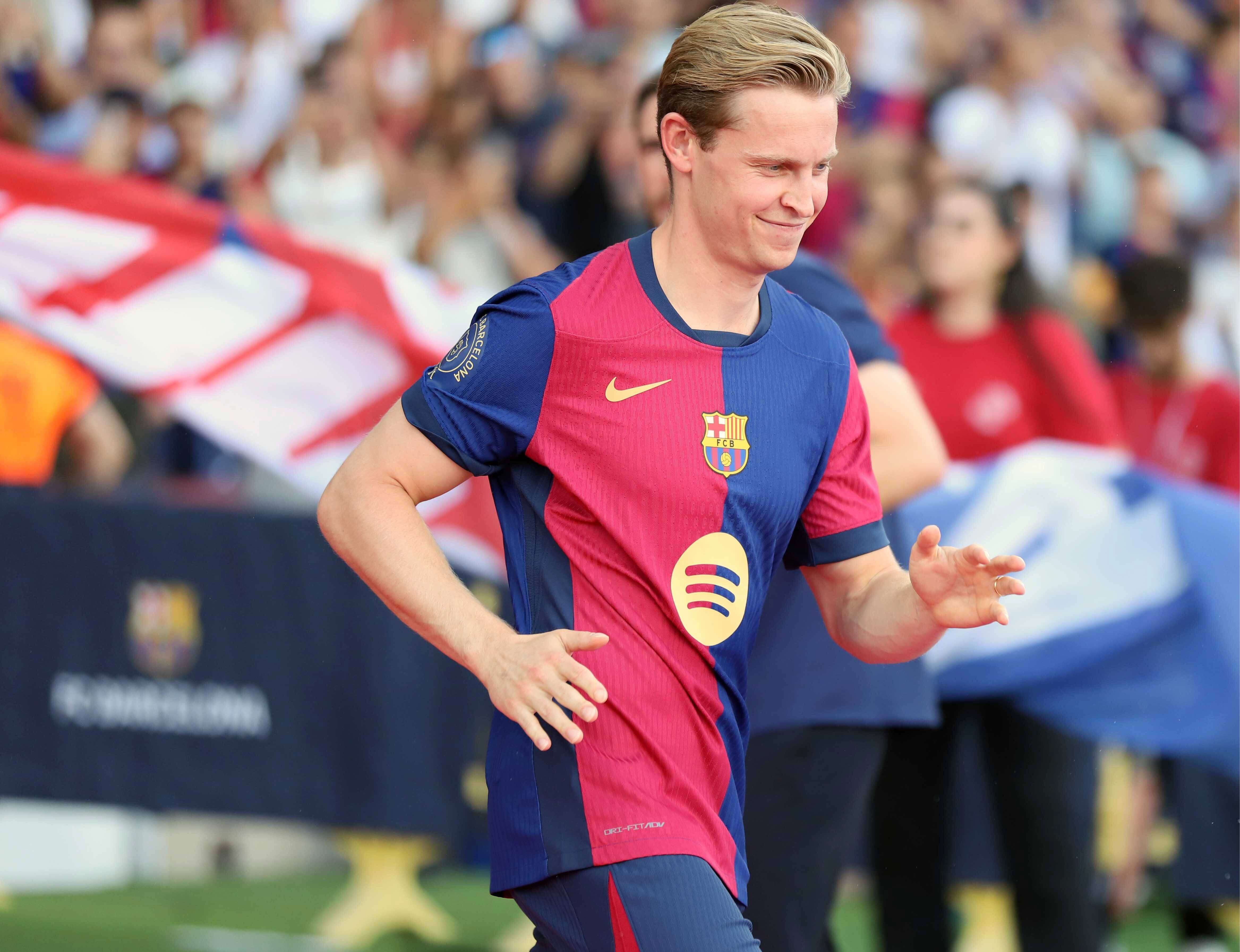 Frenkie de Jong, en la presentación del Barcelona ante su afición.
