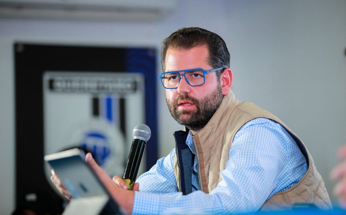 Gabriel Solares durante su etapa como propietario de Querétaro.
