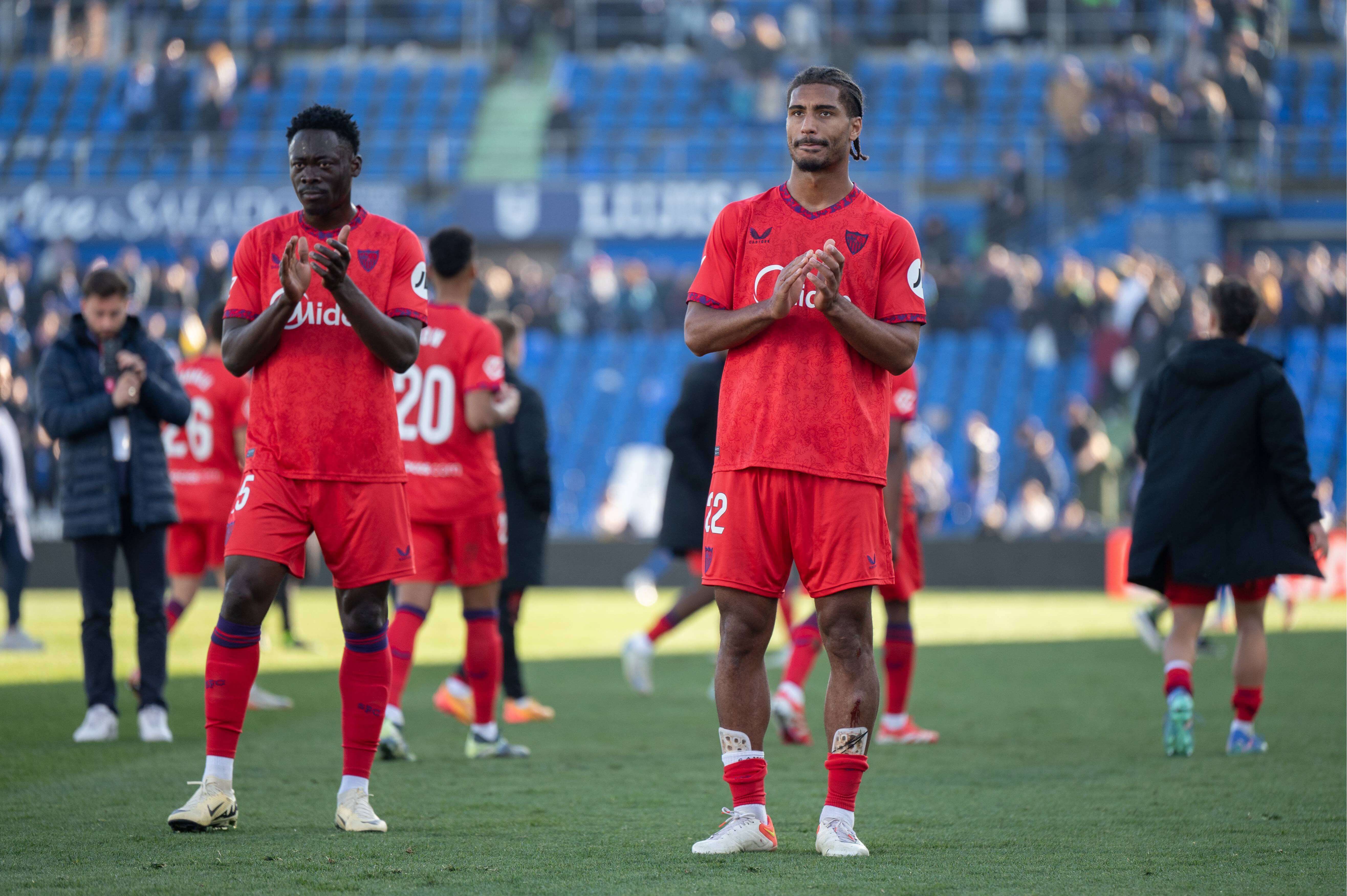 Akor Adams y Badé, tras el Getafe-Sevilla.
