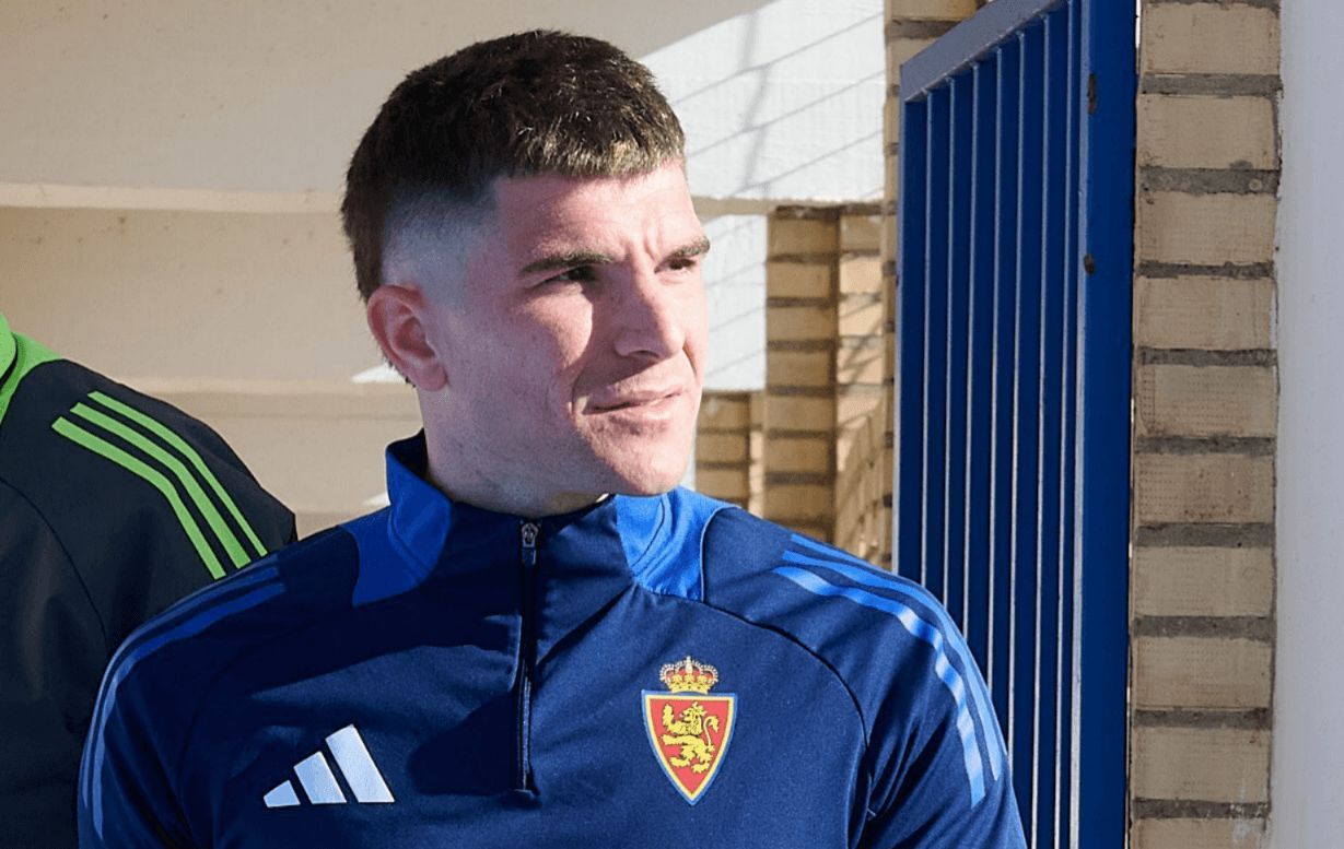 Raúl Guti se ejercita como blanquillo.