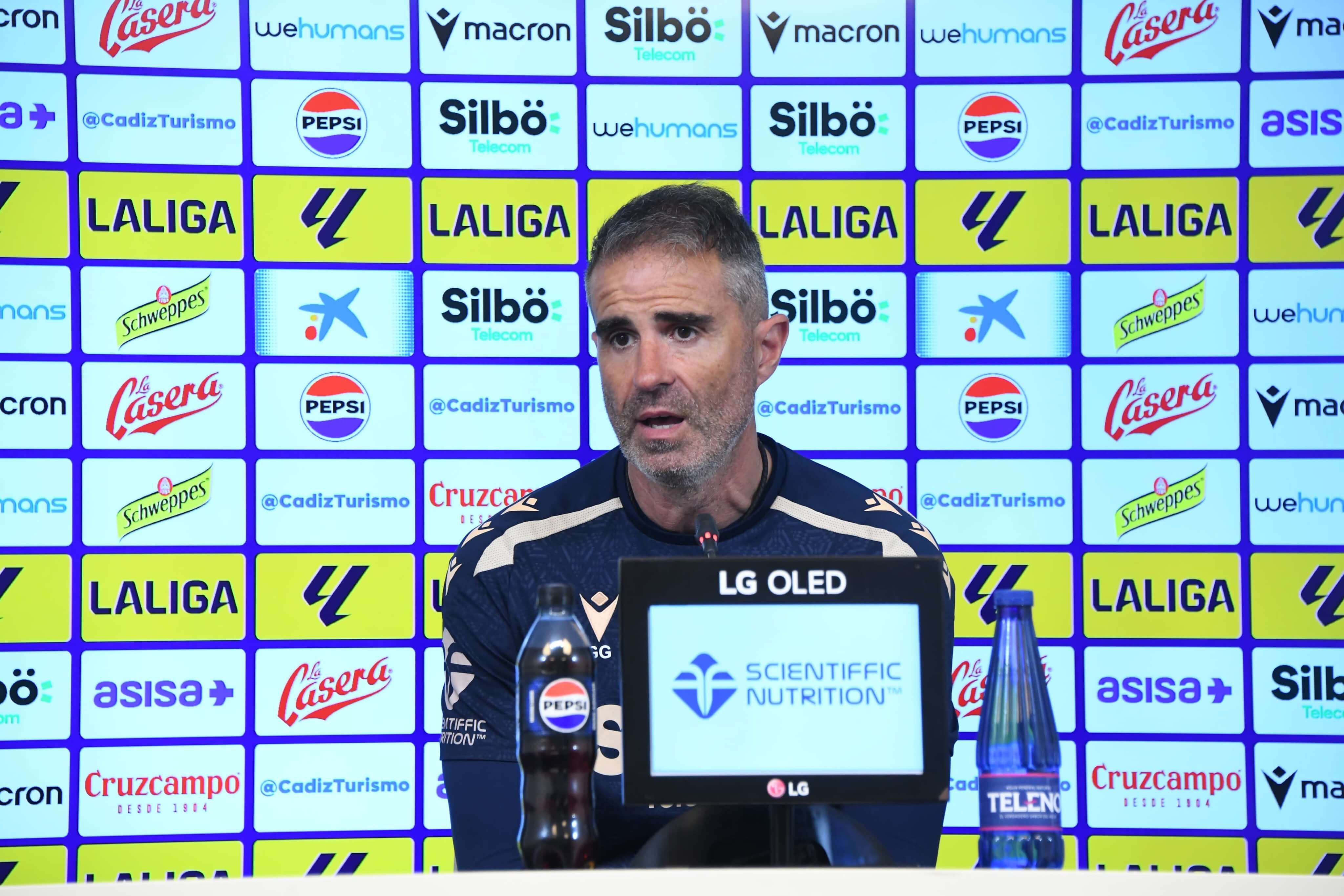  Gaizka Garitano, en sala de prensa en la previa del Cádiz-Sporting.