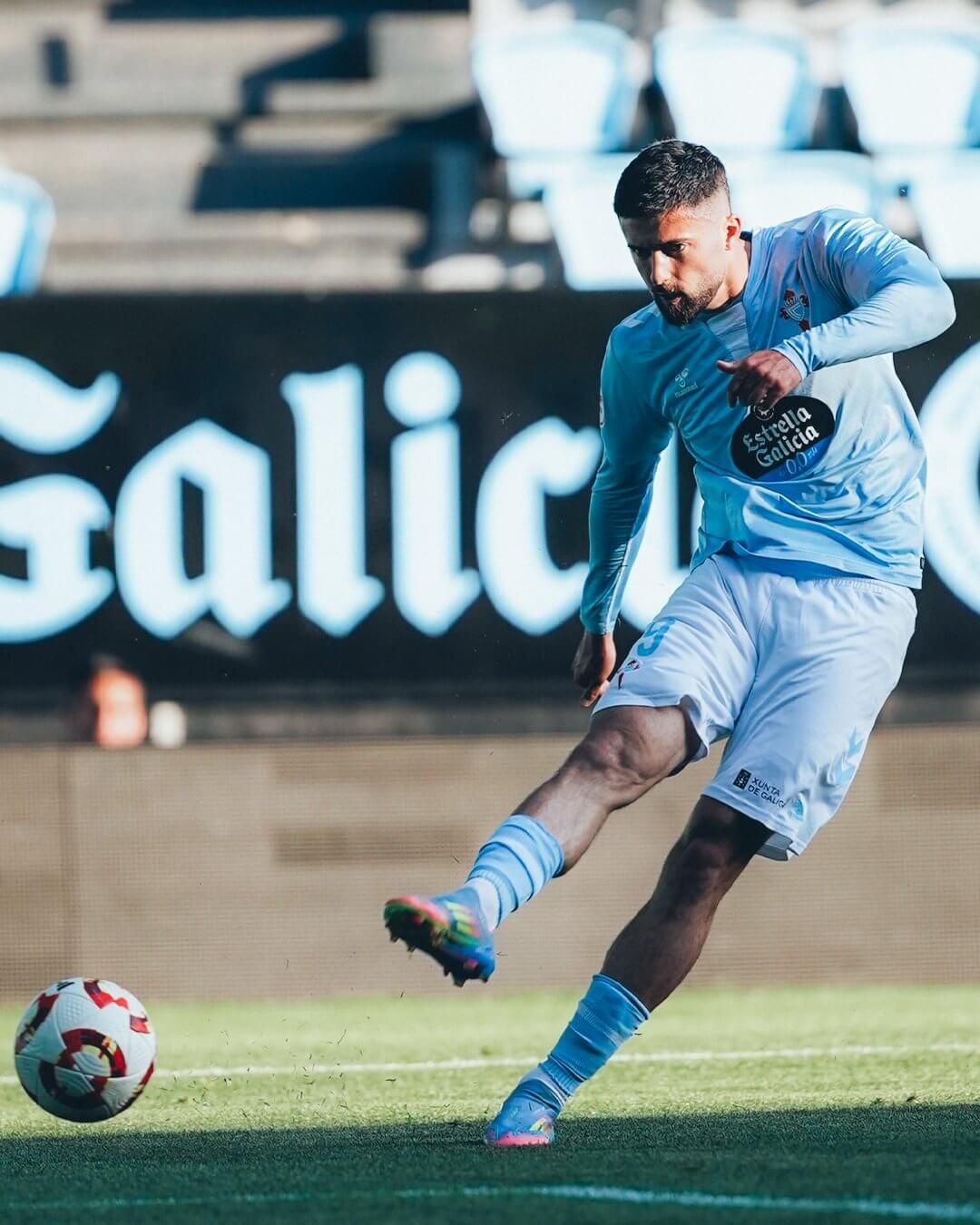 Jordi Escobar ante el Bilbao Athletic.