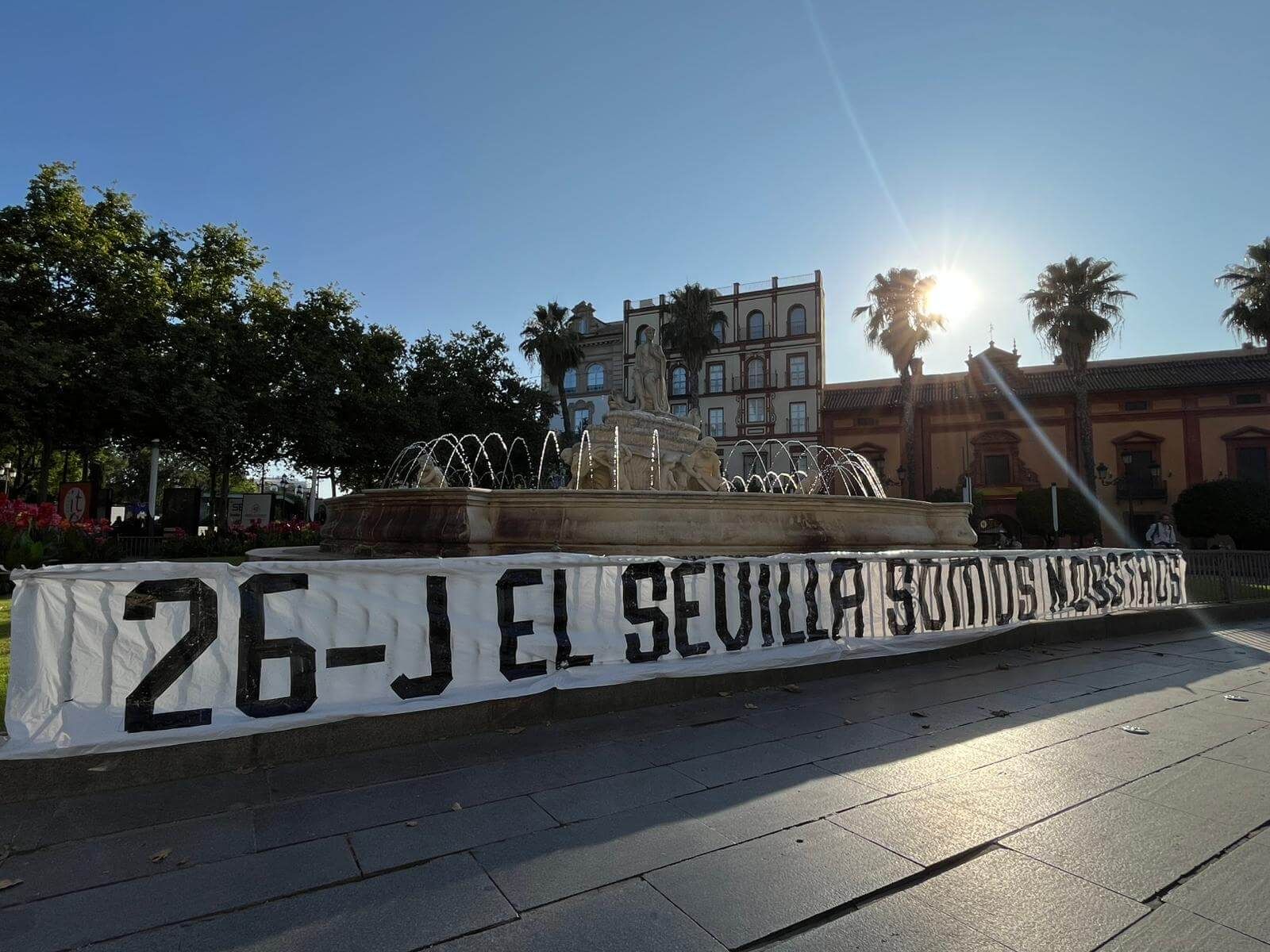  Pancarta en la Puerta de Jerez.