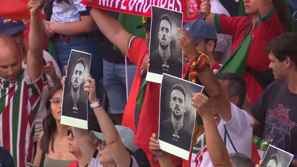Homenaje en el España-Portugal de la Eurocopa femenina (RTVE)